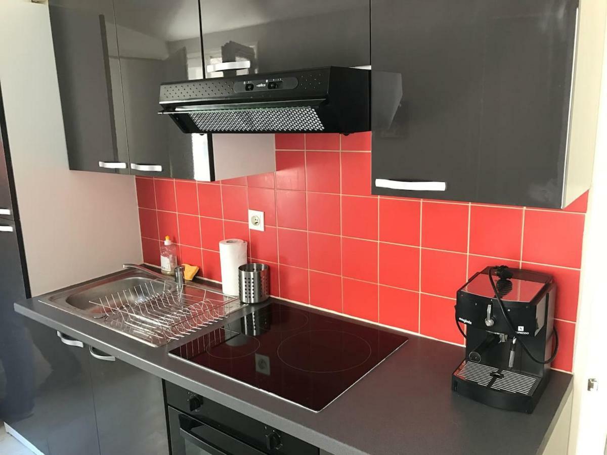 Appart Calme & Moderne Au Coeur De La Ville + Wifi La Rochelle  Exterior foto